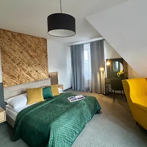 84 & - Jacuzzi, Sauna Bed & Breakfast Zakopane