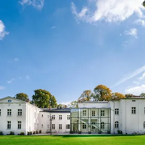 kasztanowy-palac.poznan-hotels.com/