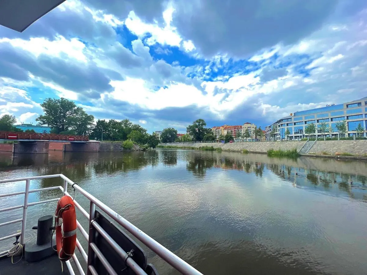 Great Polonia River Boat Apartments Breslau